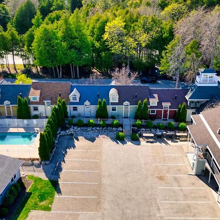 Spruce & Shore Motel Fish Creek Bagian luar foto