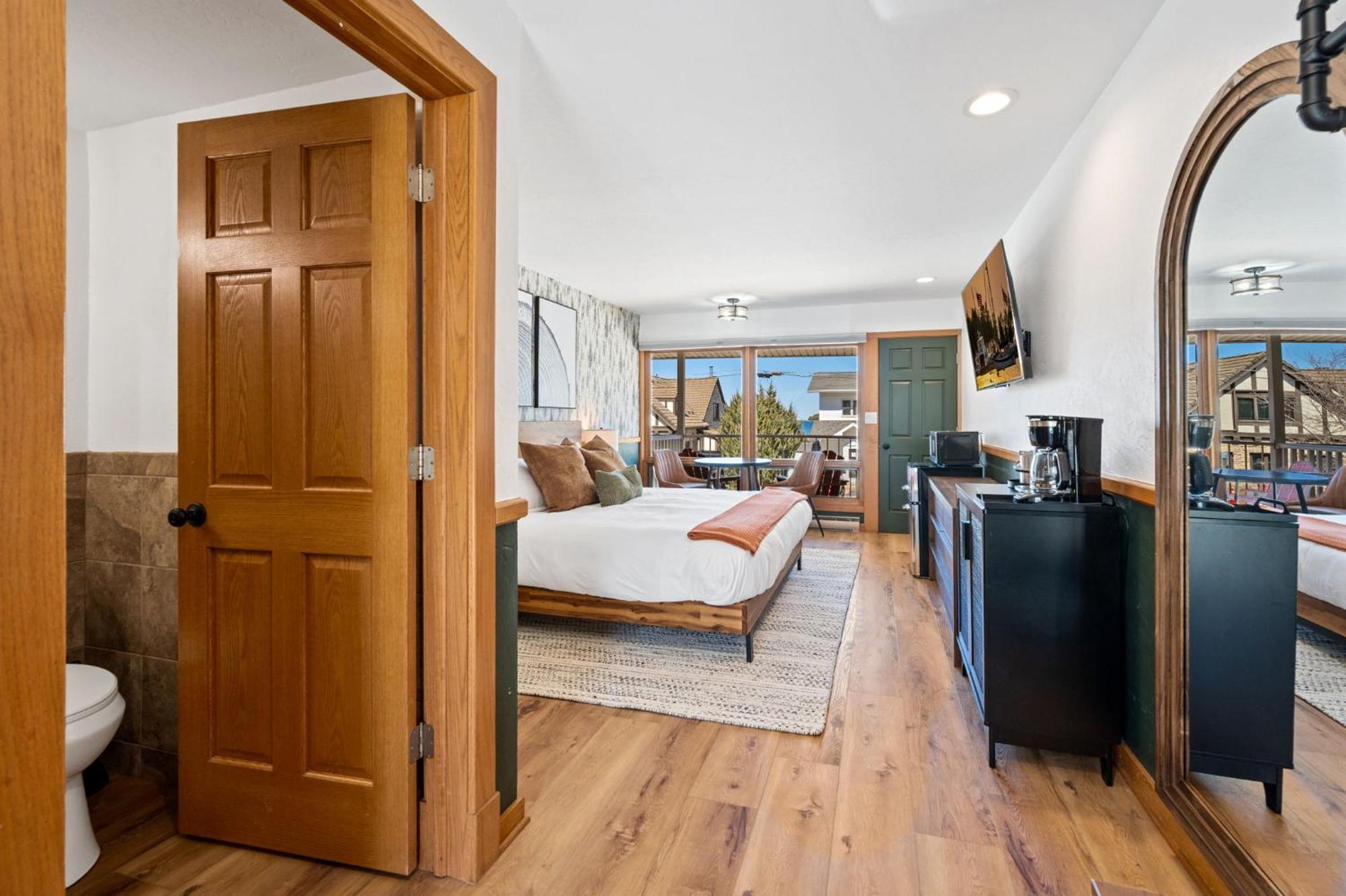 Spruce & Shore Motel Fish Creek Bagian luar foto