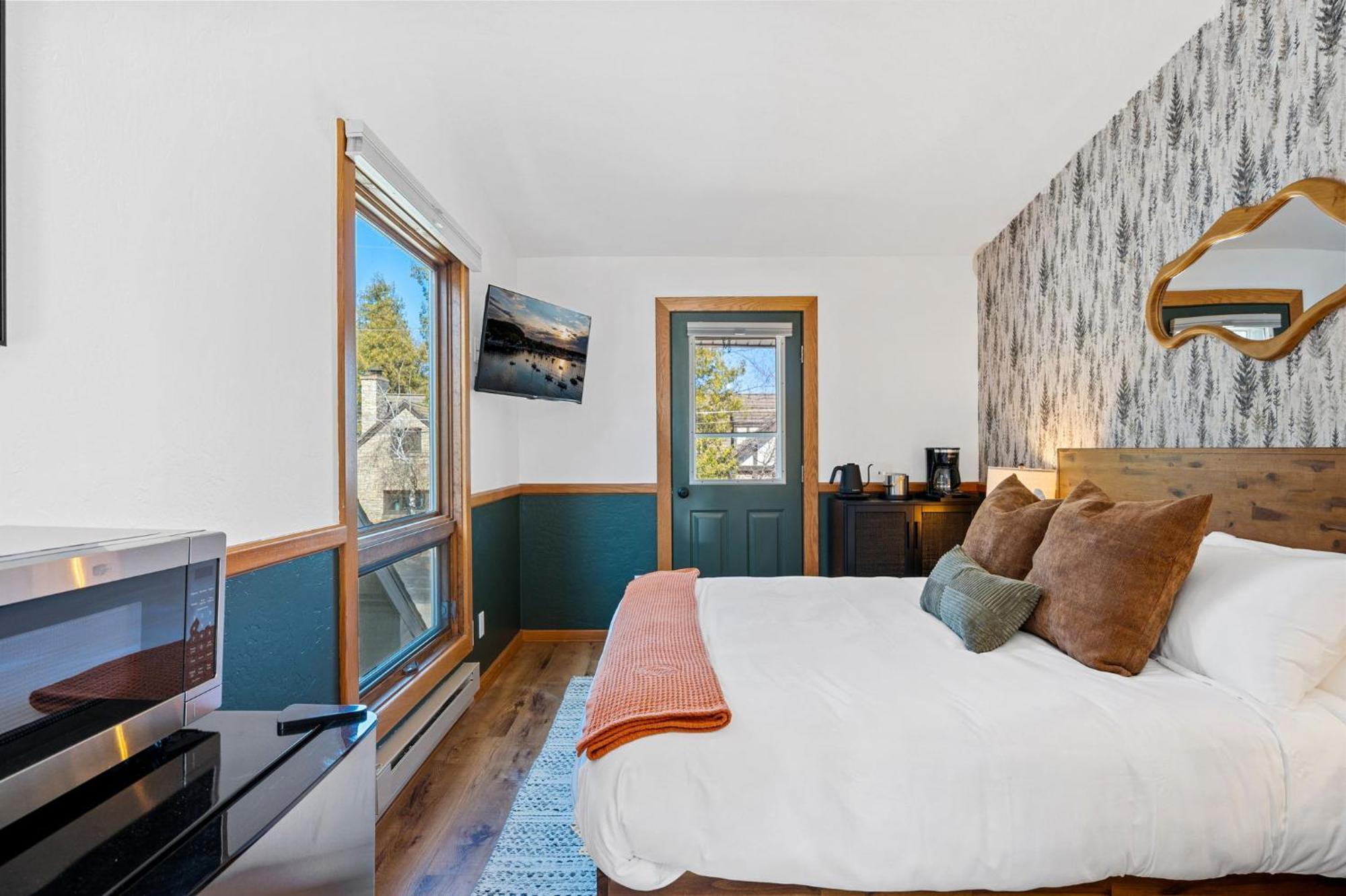 Spruce & Shore Motel Fish Creek Bagian luar foto