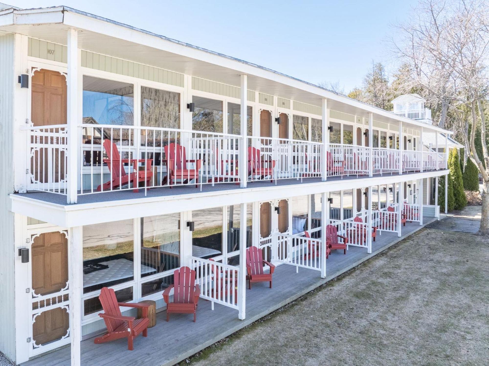 Spruce & Shore Motel Fish Creek Bagian luar foto