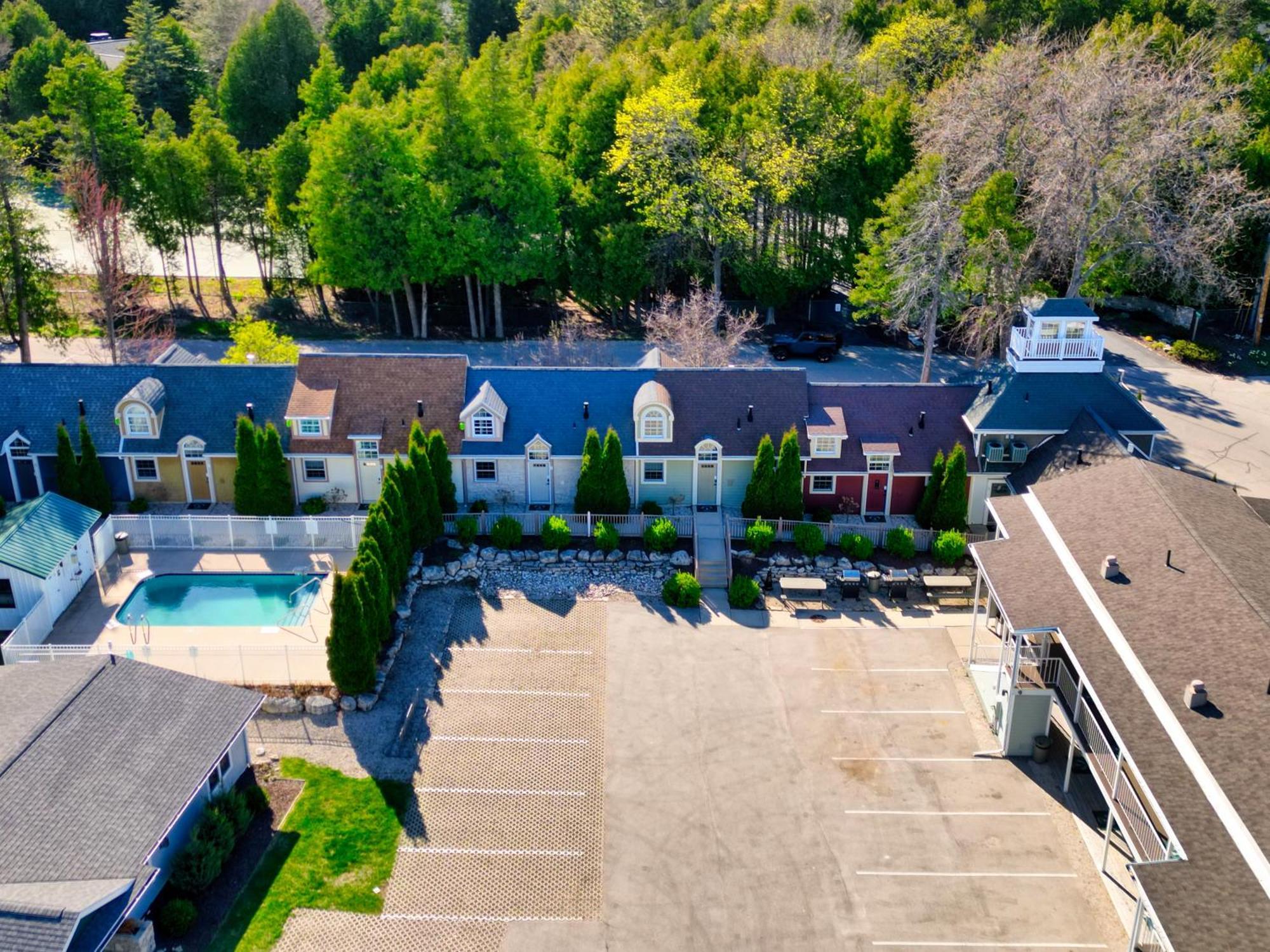 Spruce & Shore Motel Fish Creek Bagian luar foto